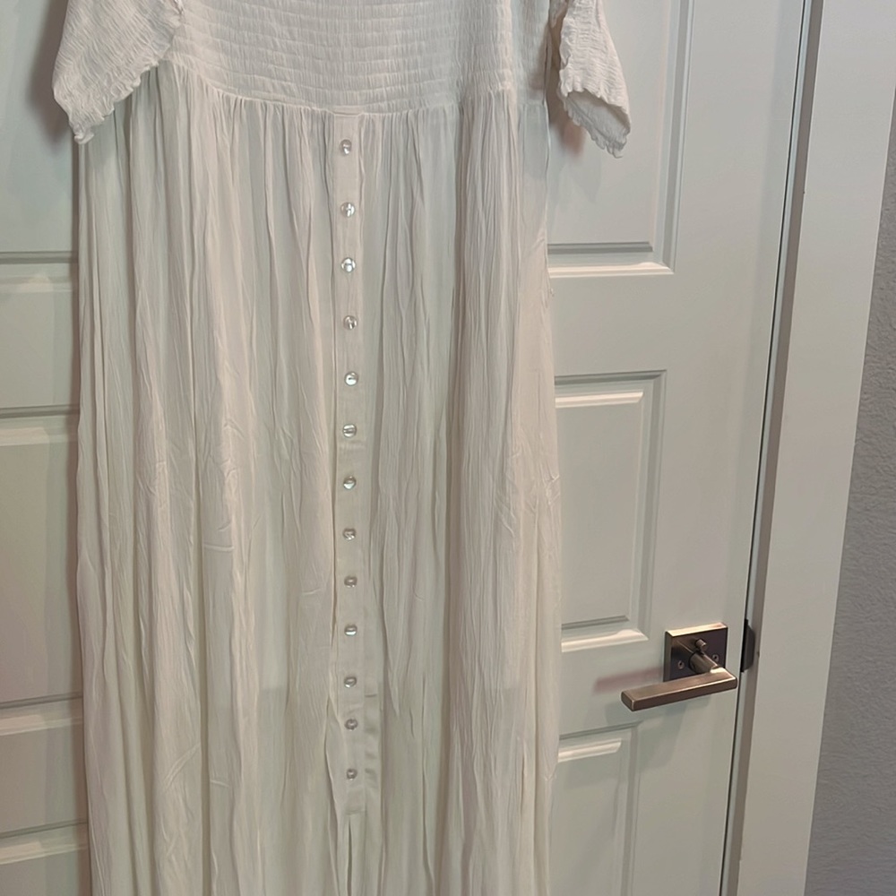 SALE 🌸New White Maxi Beach Dress